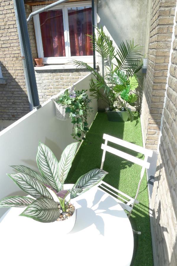 Logement Place D'Erlon Hypercentre Avec Balcon Apartment Reims Bagian luar foto