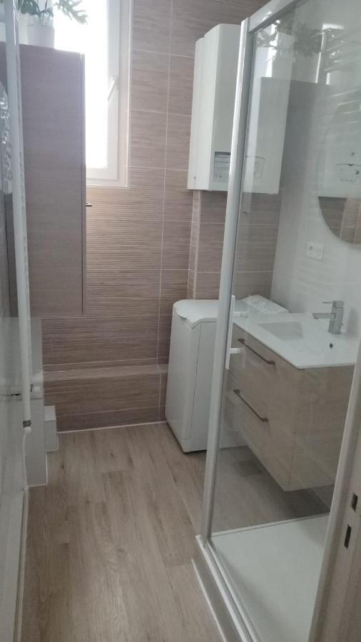 Logement Place D'Erlon Hypercentre Avec Balcon Apartment Reims Bagian luar foto