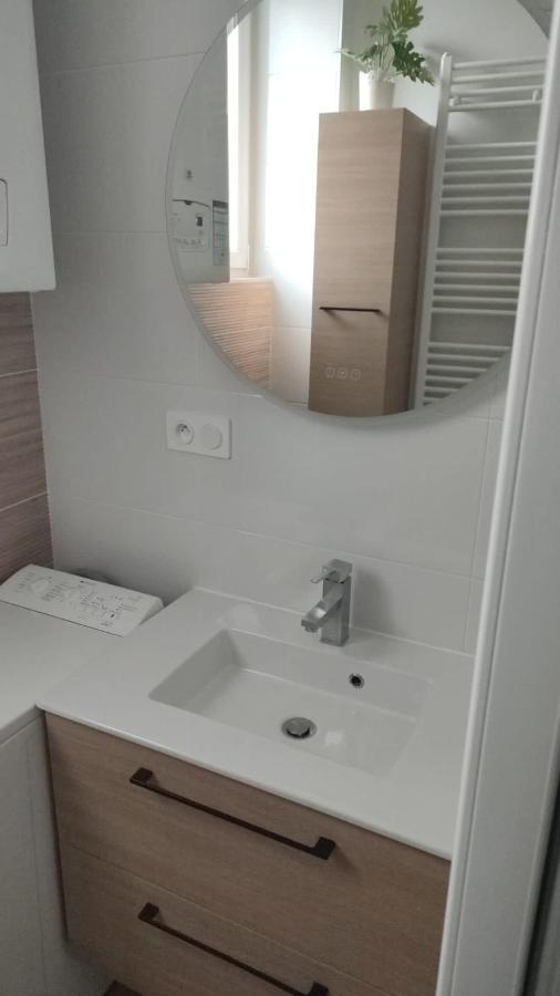 Logement Place D'Erlon Hypercentre Avec Balcon Apartment Reims Bagian luar foto